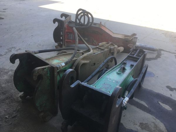 Brises roches hydrauliques